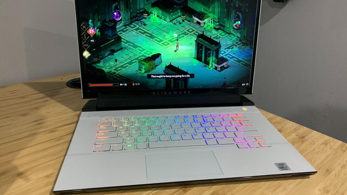 Alienware m15 R3 (2020) Überprüfung Komponenten PC