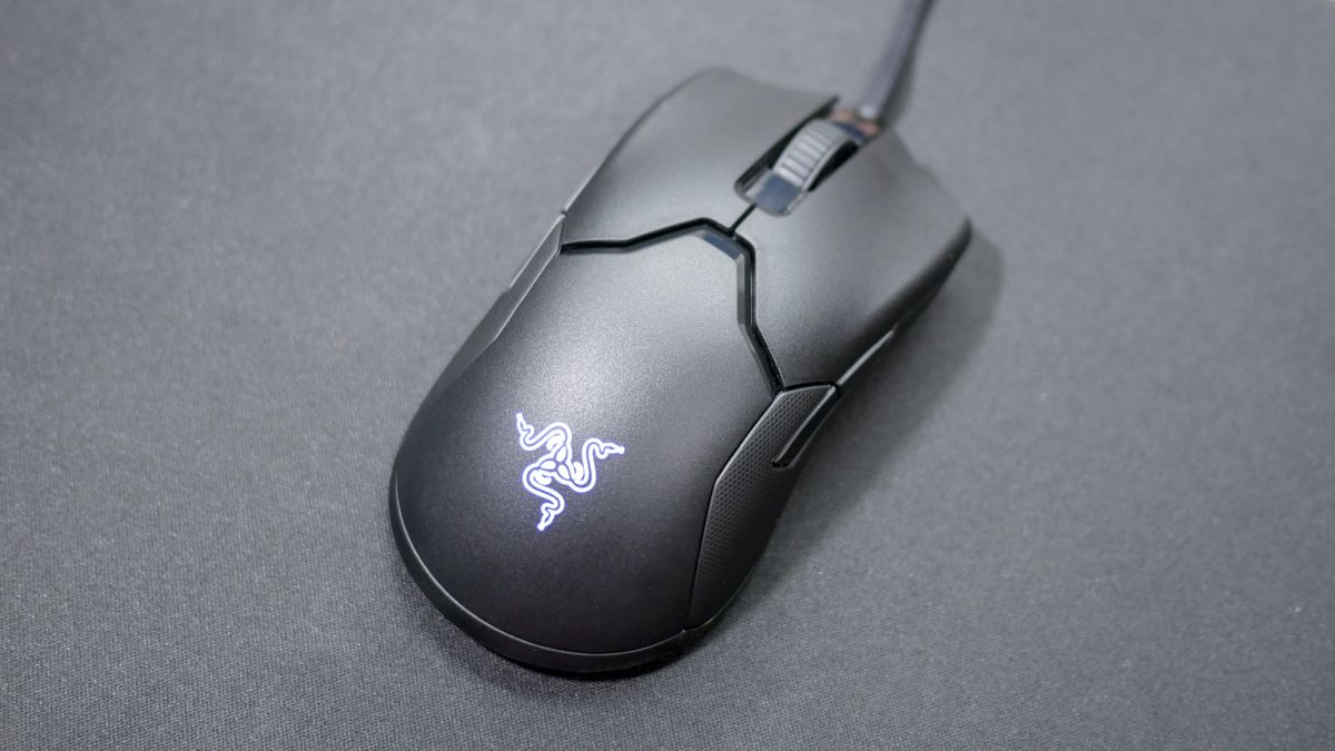 Bewertung der Razer Viper 8K-Gaming-Maus Von Phillip Tracy Wahl des Herausgebers Mit der Viper 8k verbessert Razer das Original auf kleine, aber sinnvolle Weise, während der Preis gleich bleibt.