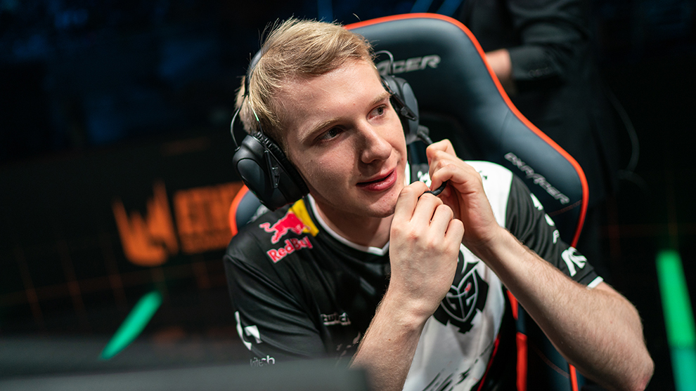 Jankos has been banned from Twitch for 24 hours and no one is quite sure why...