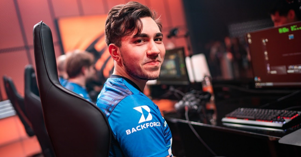 Schalke 04 could be selling LEC spot, as football team faces certain relegation