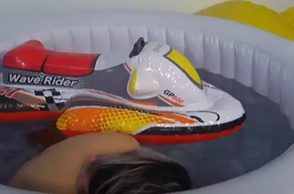 Iamjasmine Nip Slip Whirlpool Stream verboten zucken