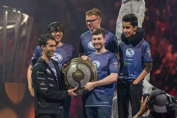 Dota 2 Evil Geniuses EG qualifizierte sich für The International 10