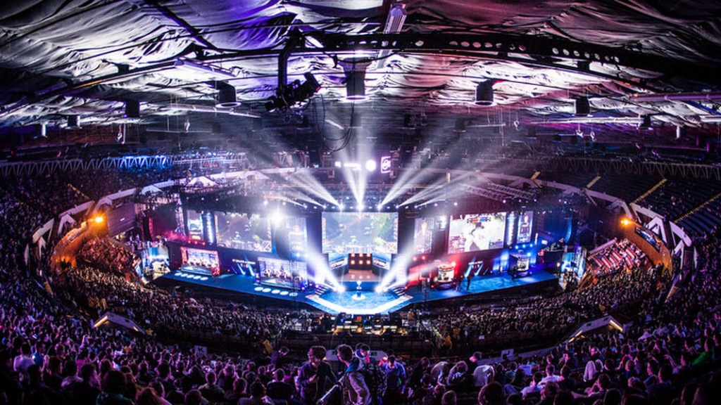 Riot Games and Valve pause European competitions