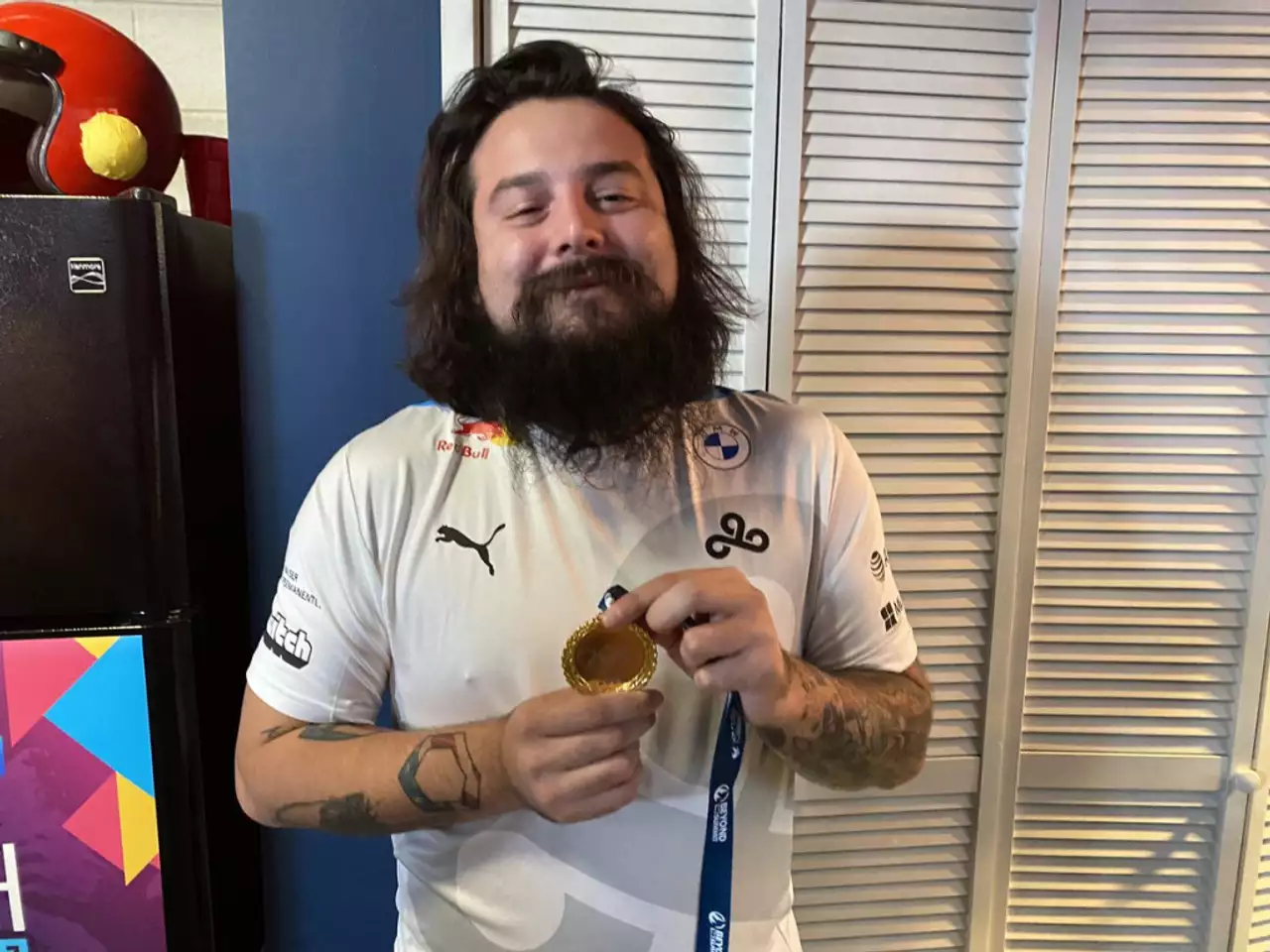 Mang0 macht Pause vom kompetitiven Nahkampf, zitiert Demotivation