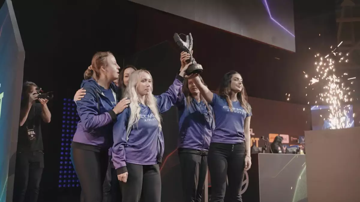 Nigma Galaxy Docu-Series Details Female CSGO Team