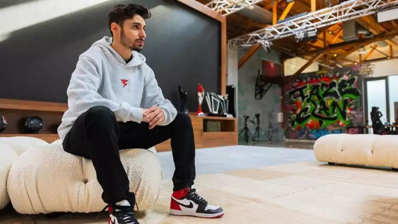 faze zoomaa ruft zuckende sexualisierte Inhalte auf