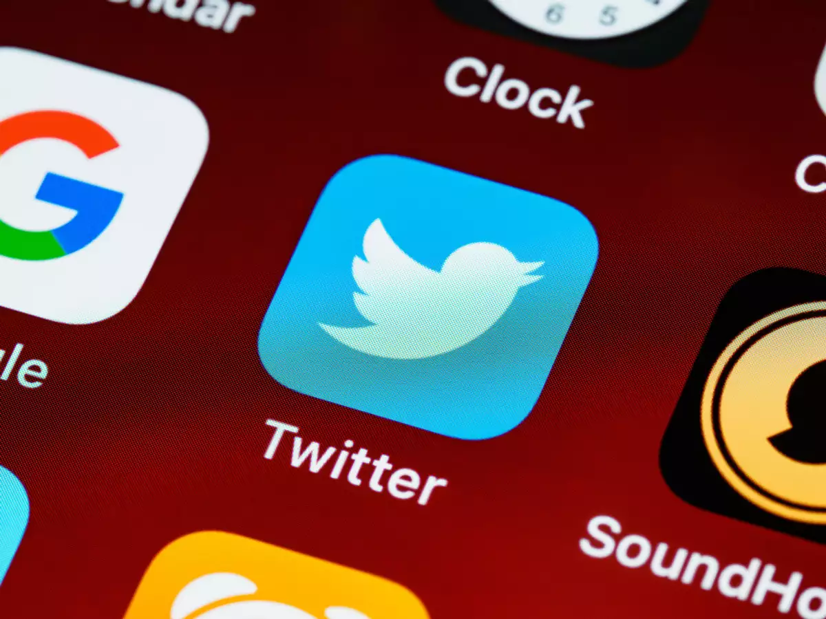 Is Twitter Down? Server Status News As Twitter Stops Working